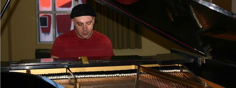john piano 1